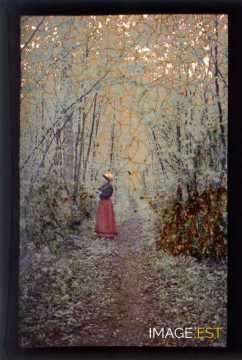 Femme en forêt (Meurthe-et-Moselle)